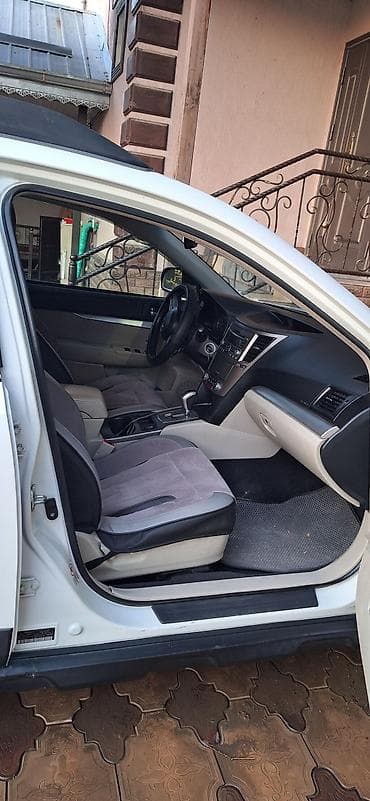 chevrole spark: Subaru Outback: 2010 г., 2.5 л, Автомат, Универсал — 4