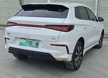 bid e5: BYD E2: 2023 г., 1.8 л, Автомат, Электромобиль, Хэтчбэк — 4