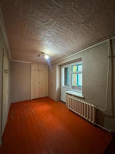 Кыймылсыз мүлк: 2 бөлмө, 40 м², Ош базары Жеке план, 2 кабат, Ремонт талап кылынат — 1