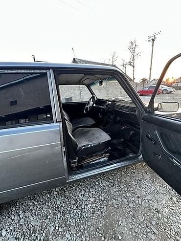 ВАЗ (ЛАДА): ВАЗ (ЛАДА) 2107: 2010 г., Механика, Бензин, Седан — 9