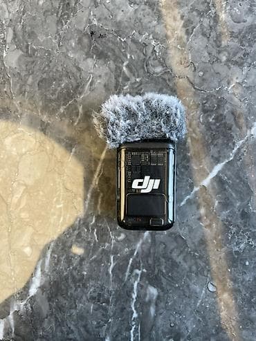 DJI Mic — передатчик (TX) с клипсой и ветрозащитой - Беспроводной at lalafo.kg DJI Mic — передатчик (TX) с клипсой и ветрозащитой - Беспроводной