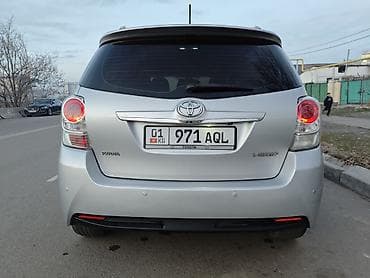 coroll: Toyota Verso: 2013 г., 1.8 л, Автомат, Бензин, Минивэн — 6