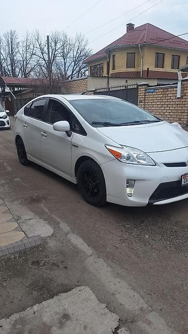 e60 m5: Toyota Prius: 2014 г., 1.8 л, Автомат, Гибрид, Хэтчбэк — 3