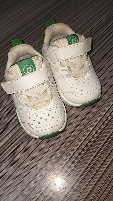 Детская обувь. кроссовки. продаю детские кроссовки. размер 19