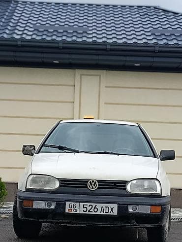Volkswagen Golf: 1994 г., 1.6 л, Механика, Бензин, Хэтчбэк