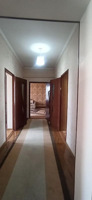 продаю дом ак ордо 1: Продается дом в городе Балыкчы, с мебелью, техникой, в хорошем районе — 1