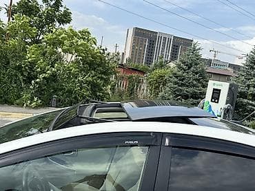 от приуса: Toyota Prius: 2014 г., 1.8 л, Автомат, Гибрид, Хэтчбэк — 7