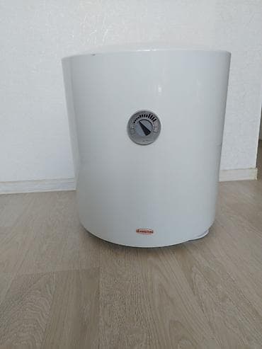 socket 2011: Водонагреватель Ariston 50 л. (накопительный, электрический) - Бренд — 1