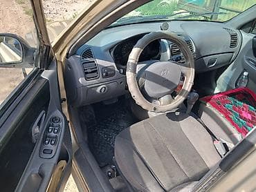hyundai aventa: Hyundai Accent: 2004 г., Автомат, Бензин, Седан — 3