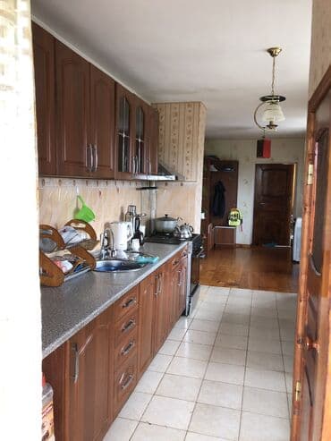 продаю 2х этажный дом: Дом, 220 м², 5 комнат, Собственник, Старый ремонт — 8