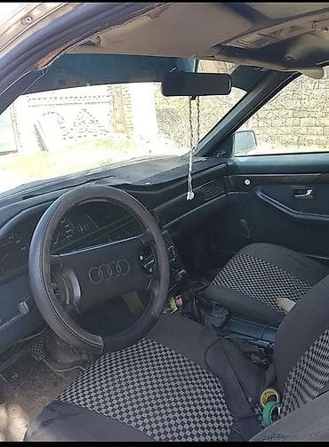 тулпар мото: Audi 100: 1989 г., Кол менен иштөөчү, Бензин, Универсал — 5