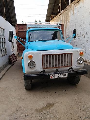70 сом: Жүк ташуучу унаа, GAZ, Стандарт, Колдонулган — 2