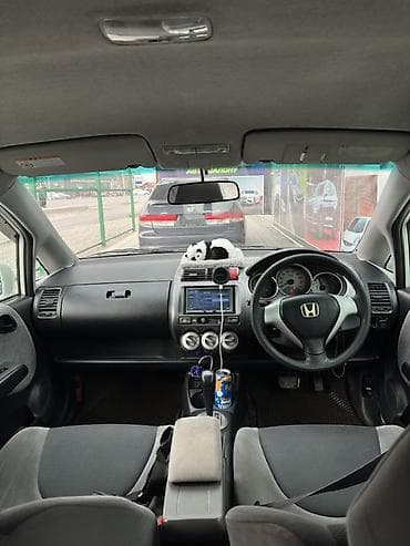 Унаа сатуу: Honda Fit: 2004 г., 1.3 л, Автомат, Бензин, Хетчбек — 5