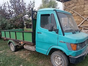 рещетка радиатора: Автобус, Mercedes-Benz, 1994 г., 2.9 л — 3