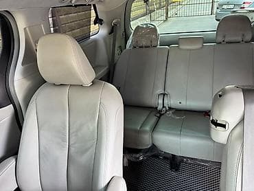 sg 9: Toyota Sienna: 2012 г., 3.5 л, Автомат, Бензин, Минивэн — 10