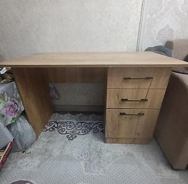 тумба в офис: 🔥 Продаётся письменный стол 🔥 ✅ Хорошее состояние ✅ 3 вместительных — 4