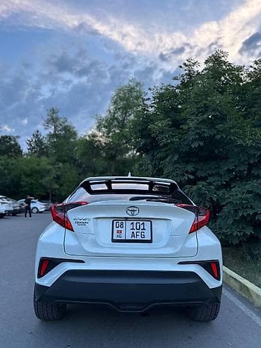 e60 m5: Toyota C-HR: 2018 г., 2 л, Вариатор, Бензин, Кроссовер — 10