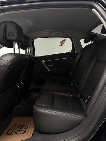 renault logan: Renault : 2019 г., 2 л, Автомат, Газ, Седан — 10