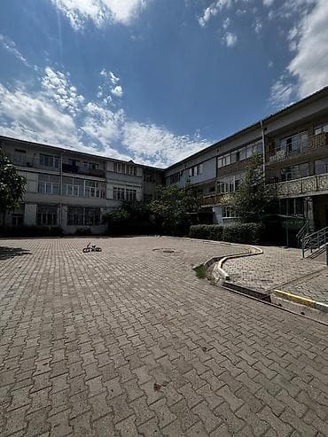 Продажа квартир: 2 комнаты, 50 м², Интергельпо Индивидуалка, 2 этаж, Косметический ремонт — 10