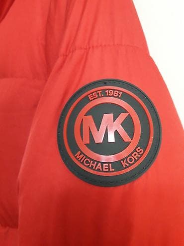 Айымдардын кийими: Продаю пуховик MICHAEL KORC. Размер 48. 6000сом — 3