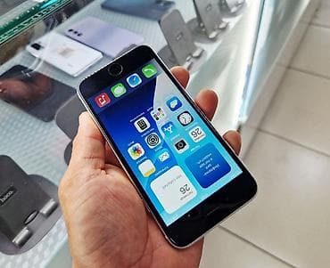 iphone se1: IPhone SE, Б/у, 128 ГБ, Белый, Наушники, Зарядное устройство, Защитное стекло, 74 % — 5