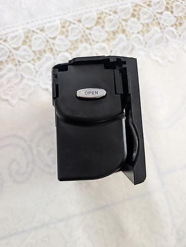 abs prius: Подстаканник/модуль подлокотника для автомобиля, выдвижной - Цвет — 3