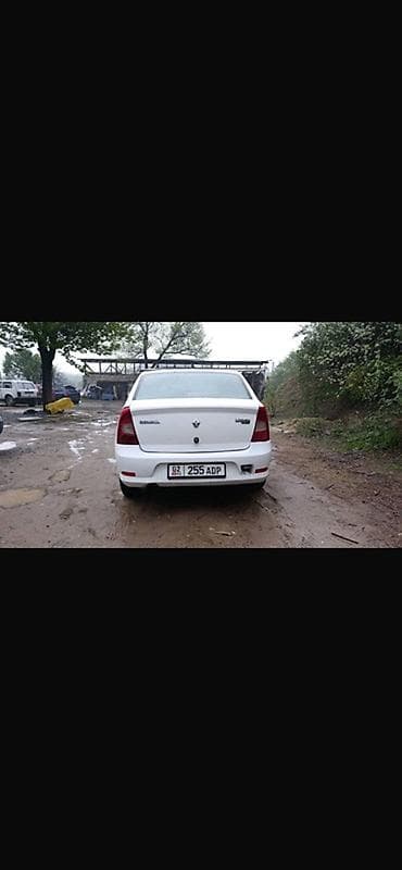 daf 75: Renault Logan: 2012 г., 1.4 л, Ручные, Бензин, Седан — 3