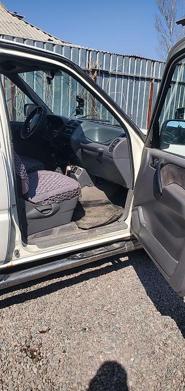 кочкор авто: Ford Maverick: 1999 г., 2.4 л, Кол менен иштөөчү, Газ, Жол тандабас — 8