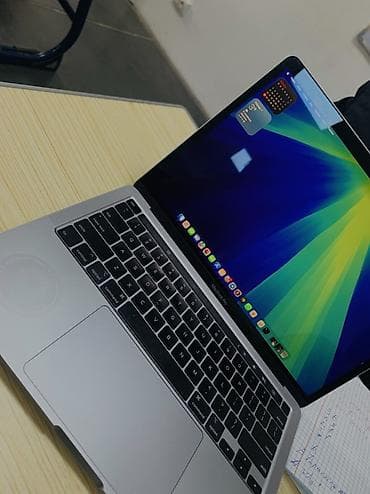 phone 5s: Apple MacBook Pro 13" (2020, Four Thunderbolt 3 ports) - Разрешение — 1