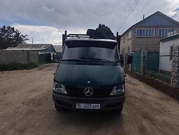 Унаа: Жеңил жүк ташуучу унаа, Mercedes-Benz, Стандарт, 3 т, Колдонулган — 3