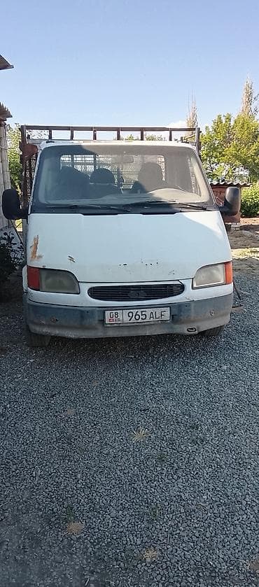 мерседес бенз спринтер грузовой: Легкий грузовик, Ford — 2