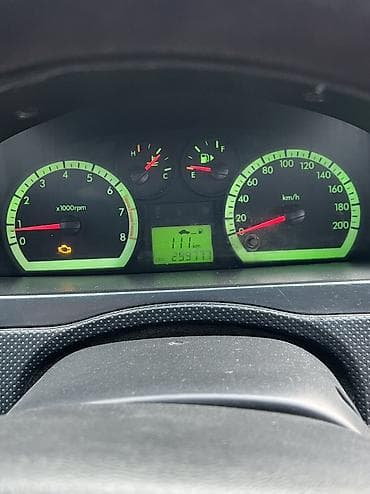 Chevrolet Aveo: 2007 г., Механика, Бензин, Седан