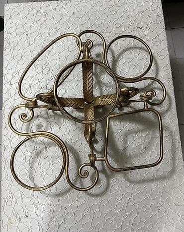 Фастфуд үчүн жабдуулар: Кованая подставка для посуды декоративная, золотистая — 4