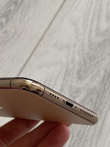 iphone d: IPhone 11 Pro Max, Б/у, 256 ГБ, Золотой, Коробка, 74 % — 3