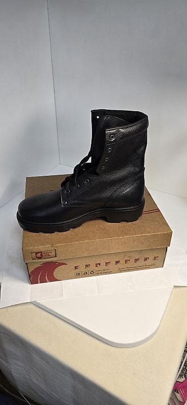 Берцы 45размера, кожанные, новые в коробке, стелька прошита - 3900с