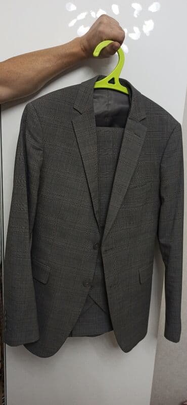second hend: Продам костюм-тройку,мужской,как новый.Размер 44-46 — 1
