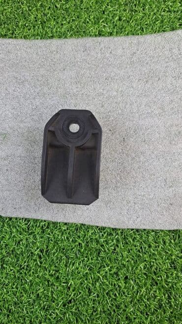 e39: Масляный радиатор BMW 1999 г., Б/у, Оригинал, Германия — 2