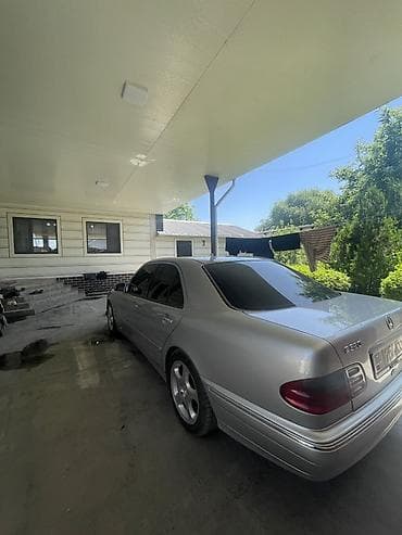 Mercedes-Benz E-Class: 2000 г., 3.2 л, Автомат, Бензин, Седан