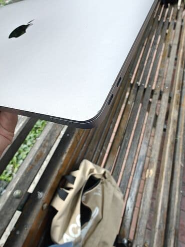 купит ноутбук бу: Ультрабук, Apple, 8 ГБ ОЗУ, Intel Core i5, 13.3 ", Б/у, Для несложных задач, память SSD — 4