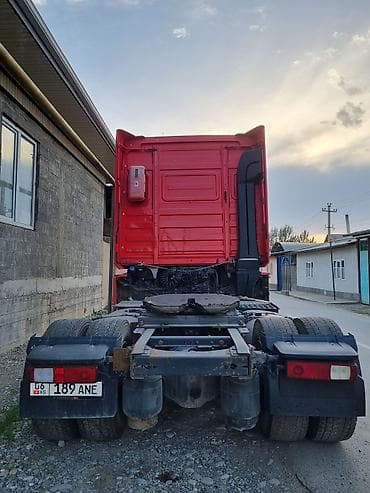 обо метан: Тягач, Renault, 2013 г., Без прицепа — 3