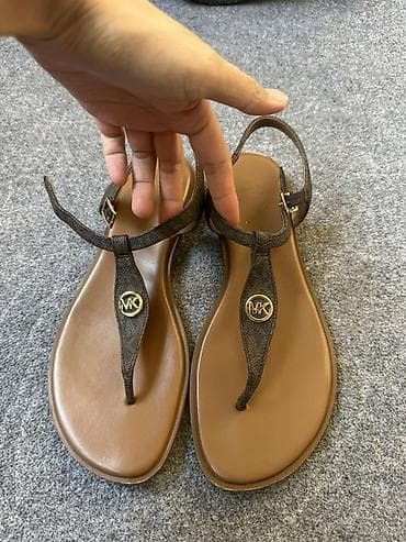 шлепк: Женские сандалии оригинал! Michael Kors 🇺🇸 Состояние пару выходов — 1