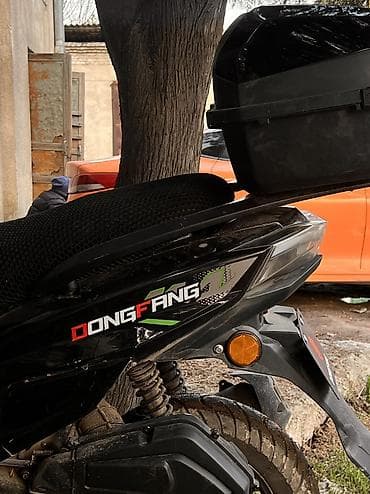 скутер м макс: Тип скутера 180 куб. см, Бензин, Б/у — 8