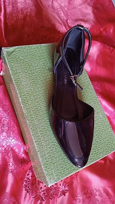 Аксессуарлар: БОСОНОЖКИ (Туфли). Лаковые ЧЕРНЫЕ .Размер -36. В хорошем — 3