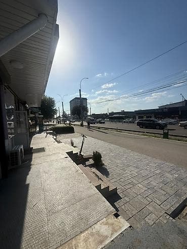 фучика 18 а: Продажа офисов 53 м², С ремонтом, Без мебели, Многоэтажное здание, 1 этаж — 3