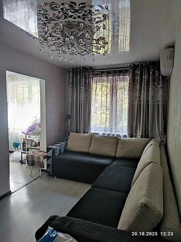 Кыймылсыз мүлк: 2 бөлмө, 48 м², 7-мкр 104-серия, 1 кабат — 8