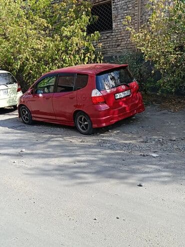 Продажа авто: Honda Fit: 2001 г., 1.5 л, Бензин, Хэтчбэк — 3