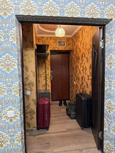 сдаю квартиру в районе аламединского рынка: 1 комната, 35 м², Элитка, 1 этаж, Евроремонт — 1