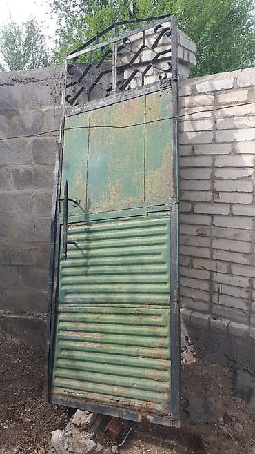 Распашные ворота: Металлические ворота и калитка. - Материал: стальной каркас из — 3