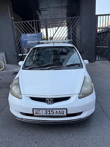 Продажа авто: Honda Fit: 2002 г., 1.3 л, Автомат, Бензин, Хэтчбэк — 5