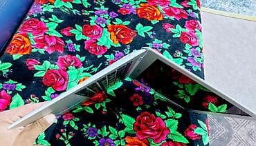 macbook pro 15 2017: Ультрабук, Б/у, Intel Core i3, ОЗУ, RAM: 6 ГБ — 6